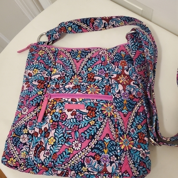 Vera Bradley "Kaleidescope" Pattern Crossbody/Shoulder Bag, Colorful, Preppy - Picture 3 of 5